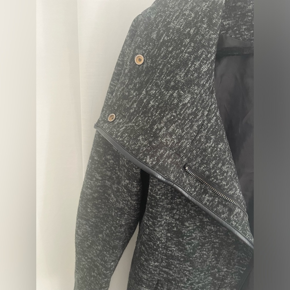 Spring & Fall Coat - Picture 3 of 4